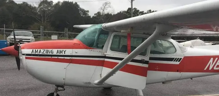 N61814 Amazing Amy Cessna 172M on the ramp at Moraine Airpark